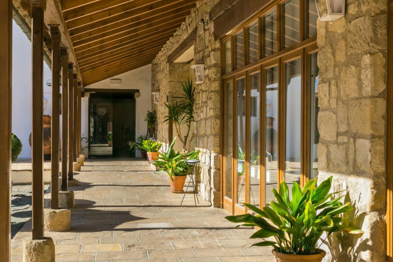 Hotel Puerta De La Luna Baeza Εξωτερικό φωτογραφία
