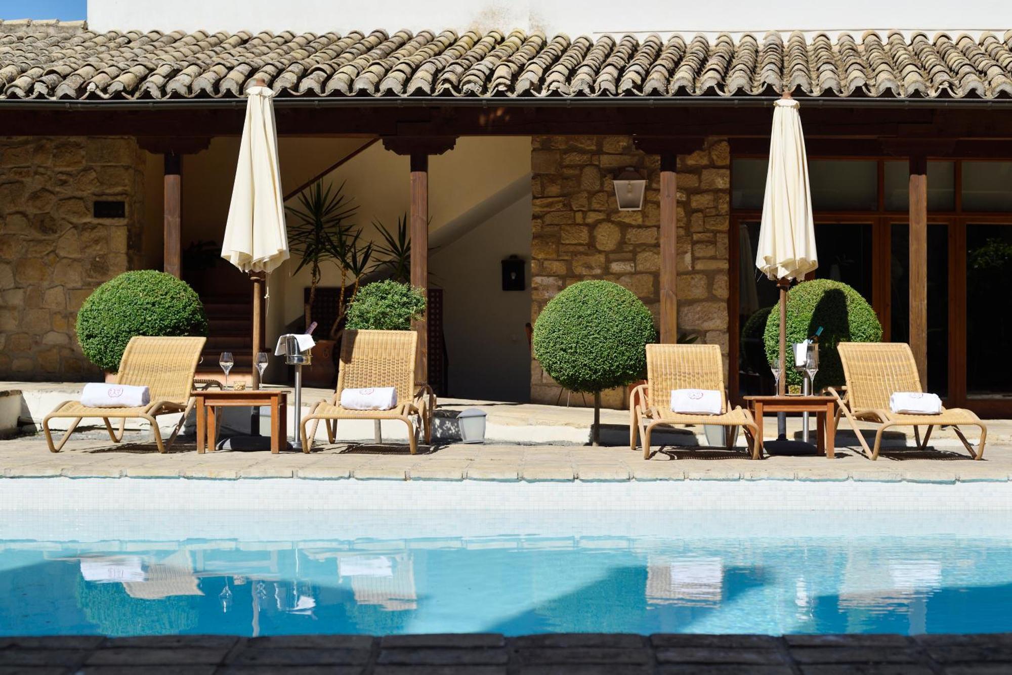 Hotel Puerta De La Luna Baeza Εξωτερικό φωτογραφία