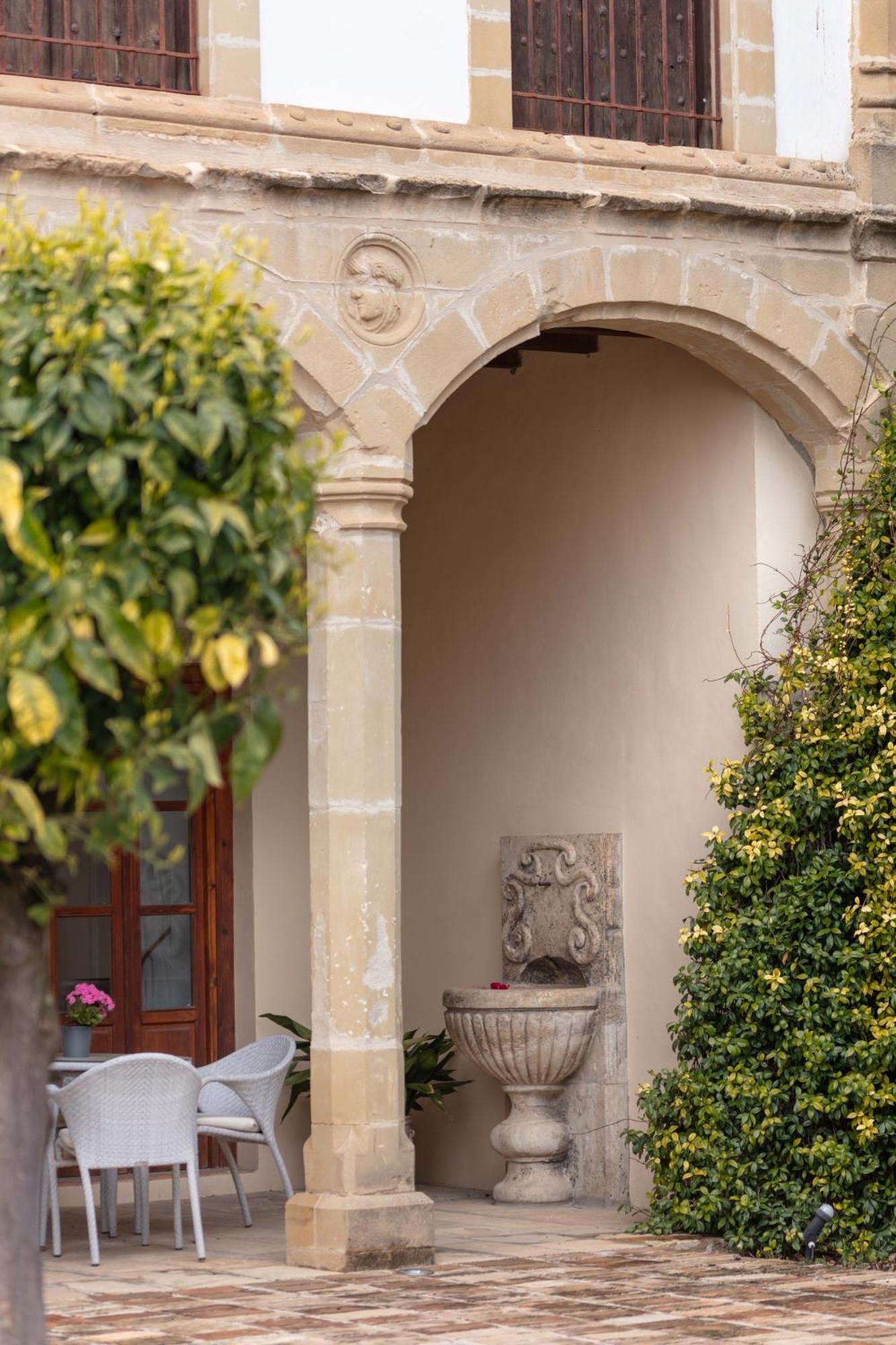 Hotel Puerta De La Luna Baeza Εξωτερικό φωτογραφία