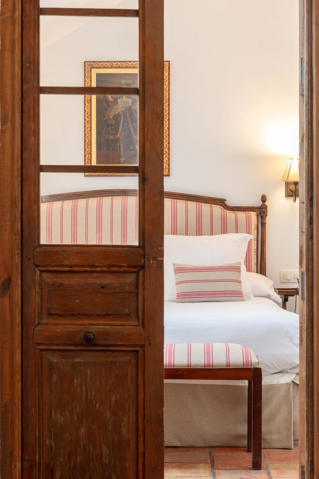 Hotel Puerta De La Luna Baeza Εξωτερικό φωτογραφία