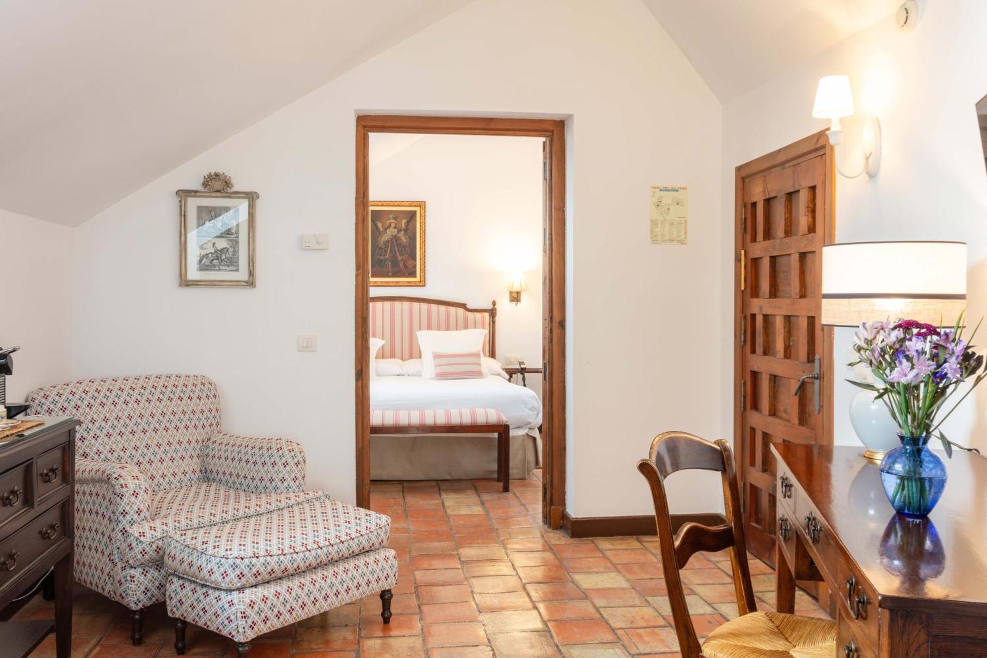 Hotel Puerta De La Luna Baeza Εξωτερικό φωτογραφία