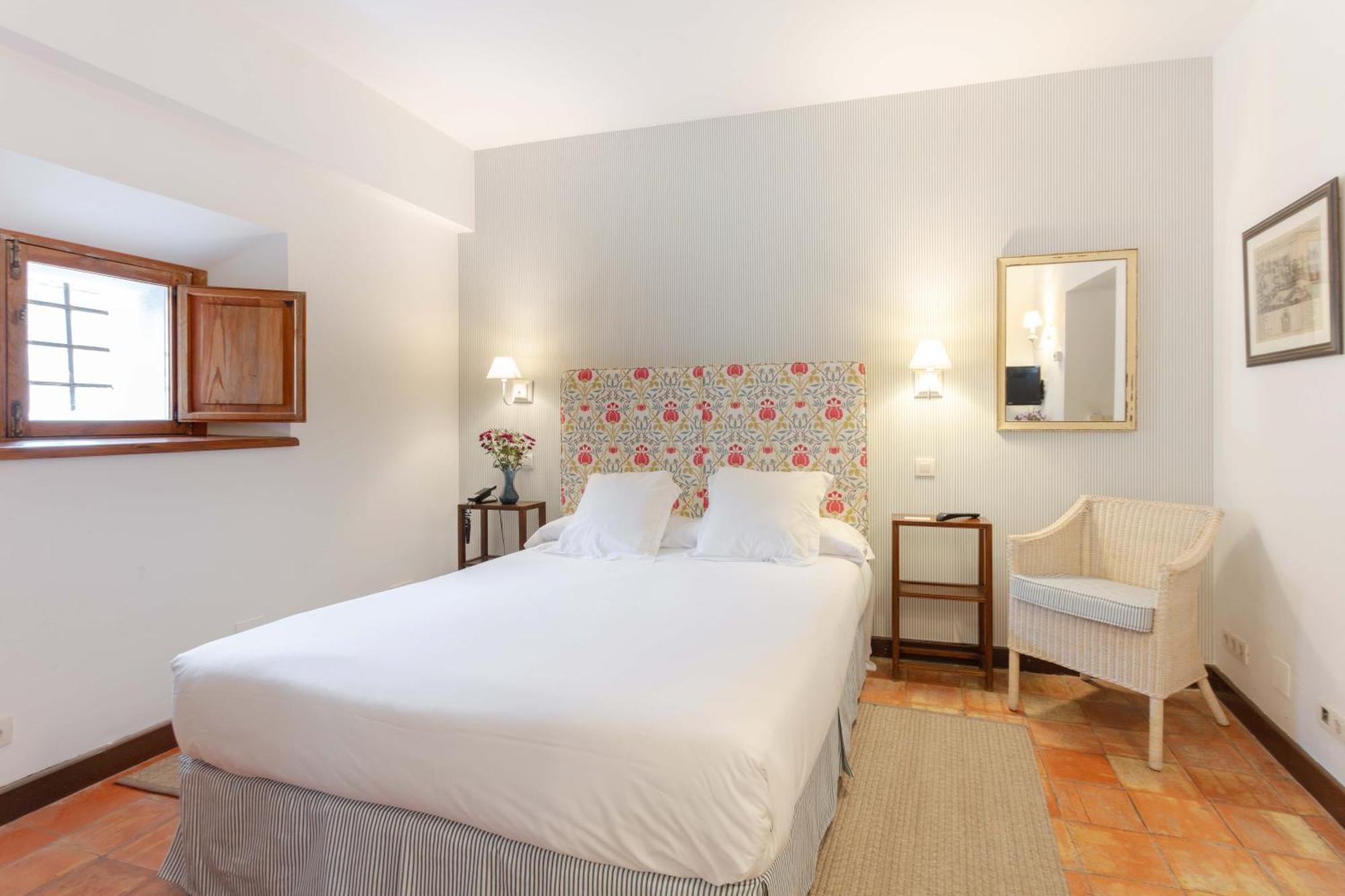 Hotel Puerta De La Luna Baeza Εξωτερικό φωτογραφία