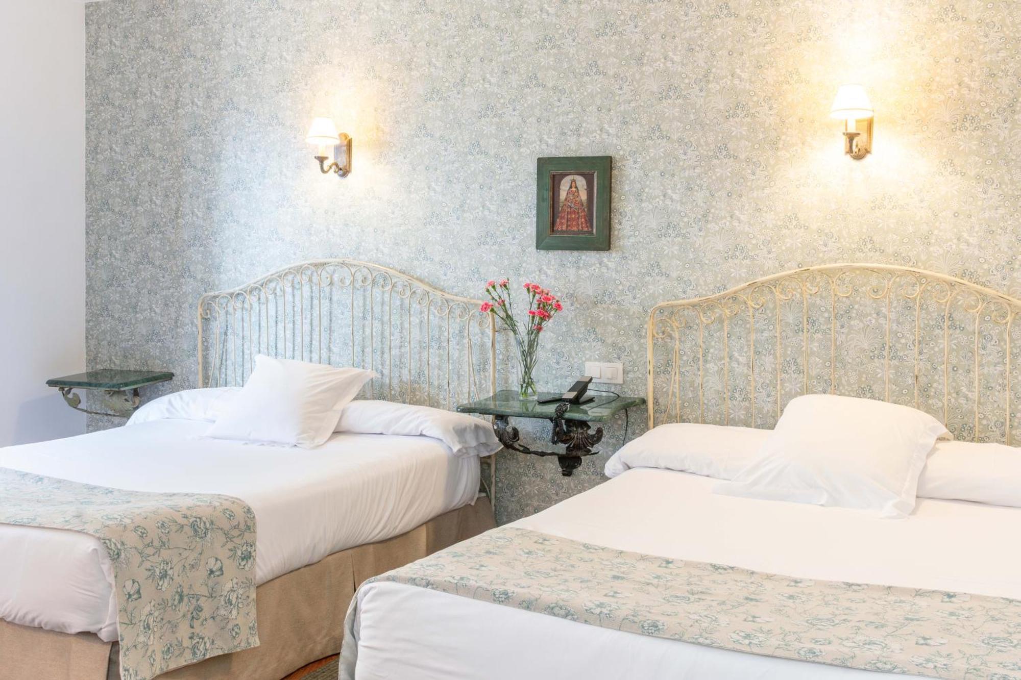 Hotel Puerta De La Luna Baeza Εξωτερικό φωτογραφία