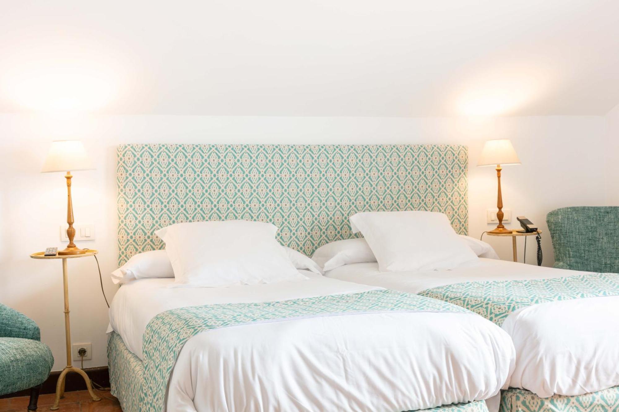 Hotel Puerta De La Luna Baeza Εξωτερικό φωτογραφία